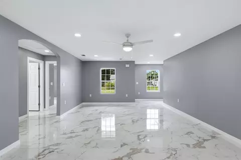 Living - 1615 31st Ave E, Bradenton, FL 34208 photo 3 of 10