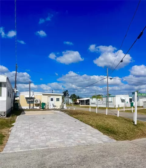 167 4th St W, Palmetto, FL 34221