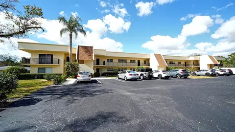 7880 Palm Aire Ln #203, Sarasota, FL 34243