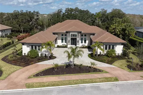 3927 Founders Club Dr, Sarasota, FL 34240