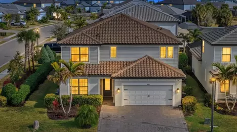 5876 Silverside Pine Ct, Lakewood Ranch, FL 34211
