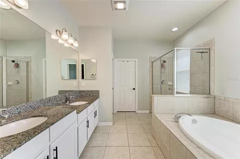 Bath - 8005 115th Ave E, Parrish, FL 34219 photo 2 of 6