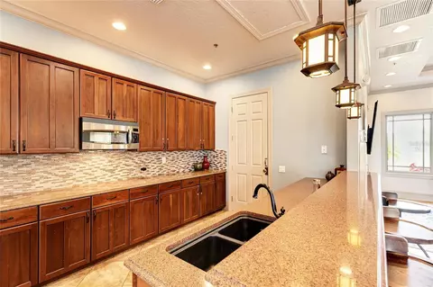 Kitchen - 8005 115th Ave E, Parrish, FL 34219 photo 6 of 7