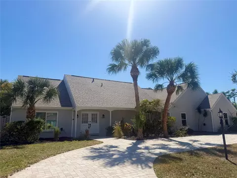 7463 Dickens Dr, Sarasota, FL 34231