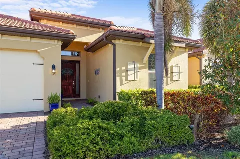 108 Maraviya Blvd, Nokomis, FL 34275