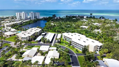 225 Hourglass Way #106, Sarasota, FL 34242