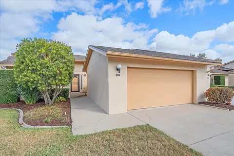 3135 Glen Elyn Blvd #13, Sarasota, FL 34237