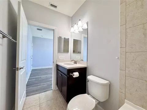 Bath - 12822 Del Corso Loop, Bradenton, FL 34211 photo 12 of 12