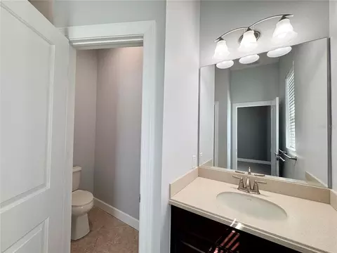 Bath - 12822 Del Corso Loop, Bradenton, FL 34211 photo 5 of 12