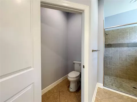 Bath - 12822 Del Corso Loop, Bradenton, FL 34211 photo 3 of 12