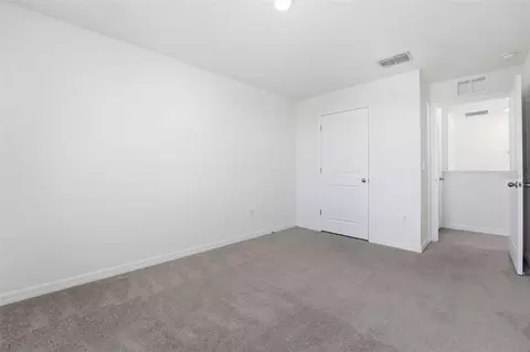 Bedroom - 10215 Charlotte Dr, Parrish, FL 34219 photo 3 of 7