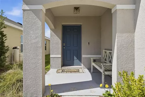 Exterior - 10215 Charlotte Dr, Parrish, FL 34219 photo 4 of 7