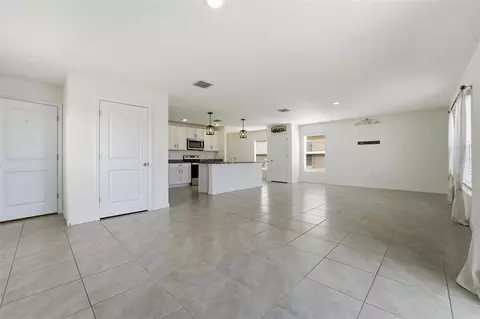 Living - 10215 Charlotte Dr, Parrish, FL 34219 photo 4 of 5