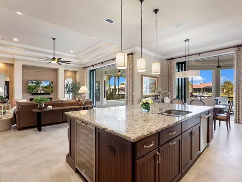 Kitchen - 11708 Rive Isle Run, Parrish, FL 34219 photo 4 of 4