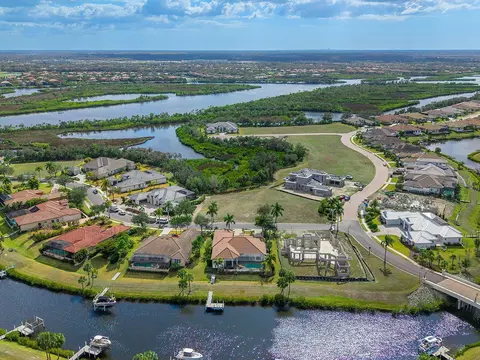 View/Area - 11708 Rive Isle Run, Parrish, FL 34219 photo 12 of 12