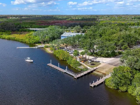 View/Area - 11708 Rive Isle Run, Parrish, FL 34219 photo 10 of 12