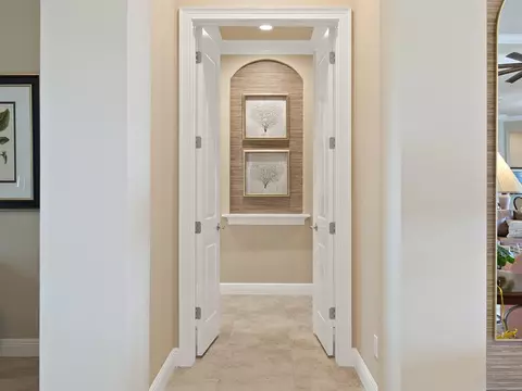 Entry Way - 11708 Rive Isle Run, Parrish, FL 34219 photo 4 of 5