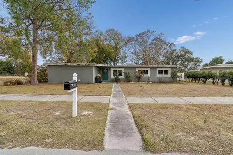 1645 Avenue C NE, Winter Haven, FL 33881