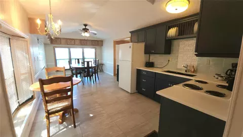 3300 26th Ave E #65, Bradenton, FL 34208 photo 3