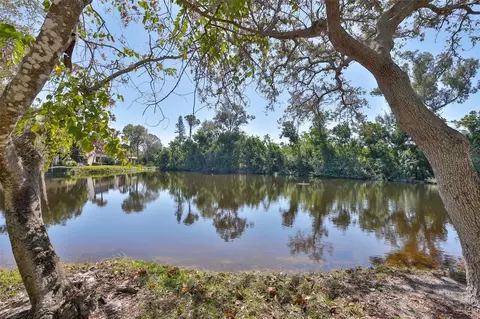 635 Woodlawn Dr #635, Bradenton, FL 34210