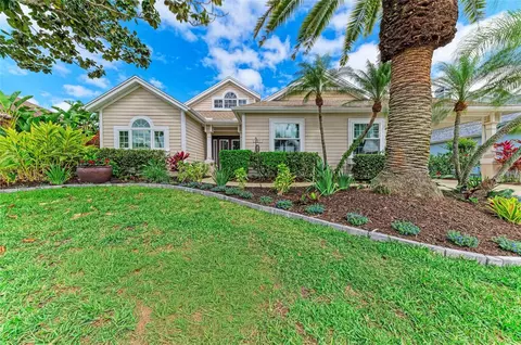 4735 Spinnaker Dr, Bradenton, FL 34208