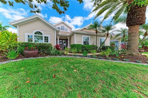 4735 Spinnaker Dr, Bradenton, FL 34208