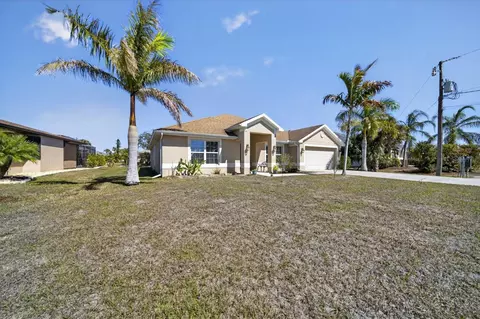 362 Salvador Dr, Punta Gorda, FL 33983