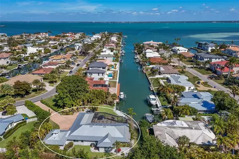 500 Halyard Ln, Longboat Key, FL 34228