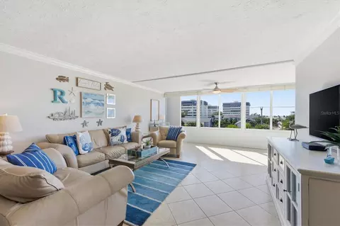 1200 E Peppertree Ln #307, Sarasota, FL 34242