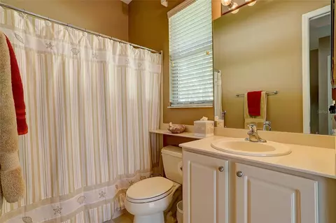 Bath - 11447 57th St E, Parrish, FL 34219 photo 4 of 6