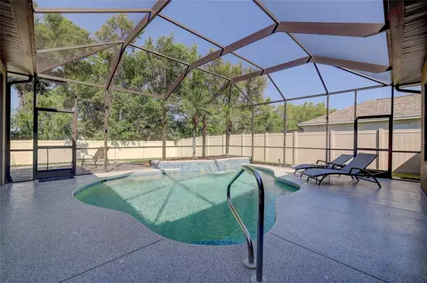 Exterior - 11447 57th St E, Parrish, FL 34219 photo 2 of 9