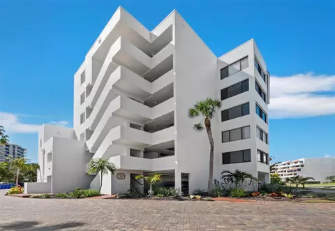 1445 Gulf Of Mexico Dr #103, Longboat Key, FL 34228