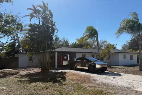 1944 Jasmine Dr, Sarasota, FL 34239