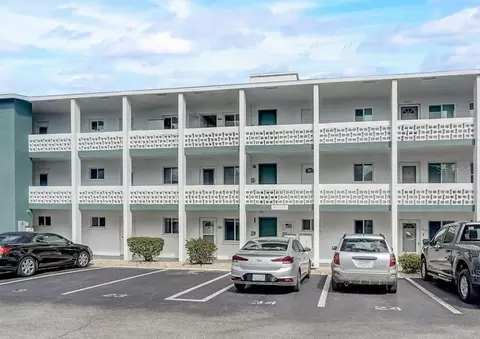 1816 Restful Dr #M22, Bradenton, FL 34207