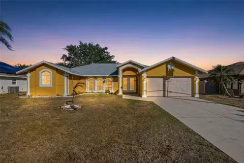 122 Valdiva St, Punta Gorda, FL 33983