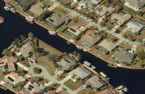 2005 SE 20th Ln, Cape Coral, FL 33990