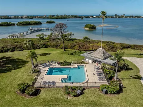 View/Area - 764 Sarabay Rd #8, Osprey, FL 34229 photo 13 of 22