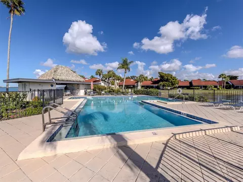 Exterior - 764 Sarabay Rd #8, Osprey, FL 34229 photo 11 of 14