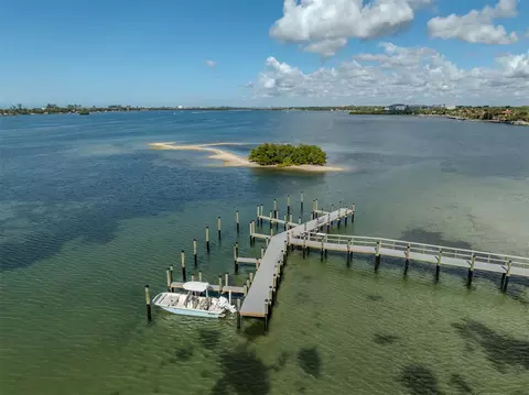 View/Area - 764 Sarabay Rd #8, Osprey, FL 34229 photo 3 of 22