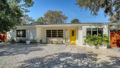 5019 Stevens Dr, Sarasota, FL 34234