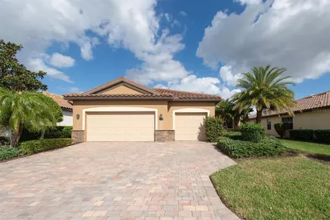 319 Whispering Palms Ln, Bradenton, FL 34212