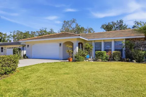 7409 Bounty Dr, Sarasota, FL 34231
