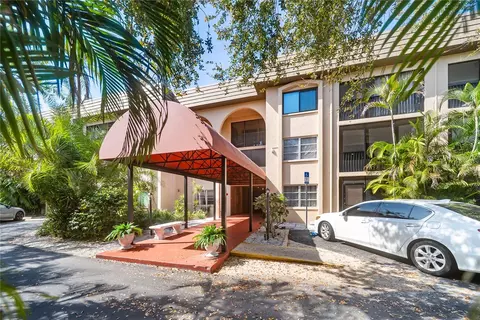3700 S Osprey Ave #118, Sarasota, FL 34239