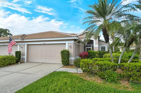 9411 Forest Hills Cir, Sarasota, FL 34238