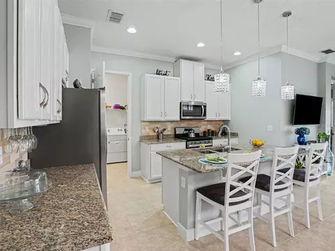 Kitchen - 2388 Datura Loop, Saint Cloud, FL 34772 photo 3 of 5