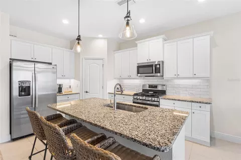 Kitchen - 10934 Sand Pine Ln, Parrish, FL 34219 photo 2 of 6