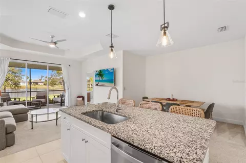 Kitchen - 10934 Sand Pine Ln, Parrish, FL 34219 photo 6 of 6