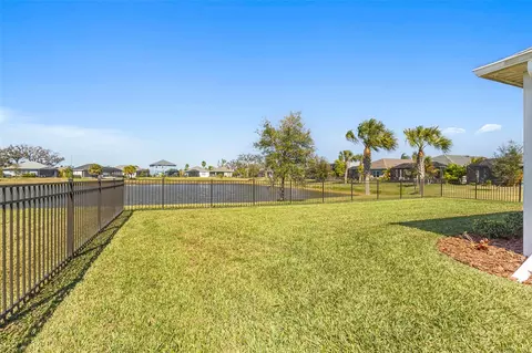 Exterior - 10934 Sand Pine Ln, Parrish, FL 34219 photo 9 of 23