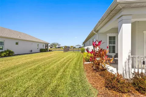 Exterior - 10934 Sand Pine Ln, Parrish, FL 34219 photo 3 of 23