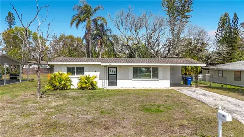 1803 46th Ave Dr W, Bradenton, FL 34207